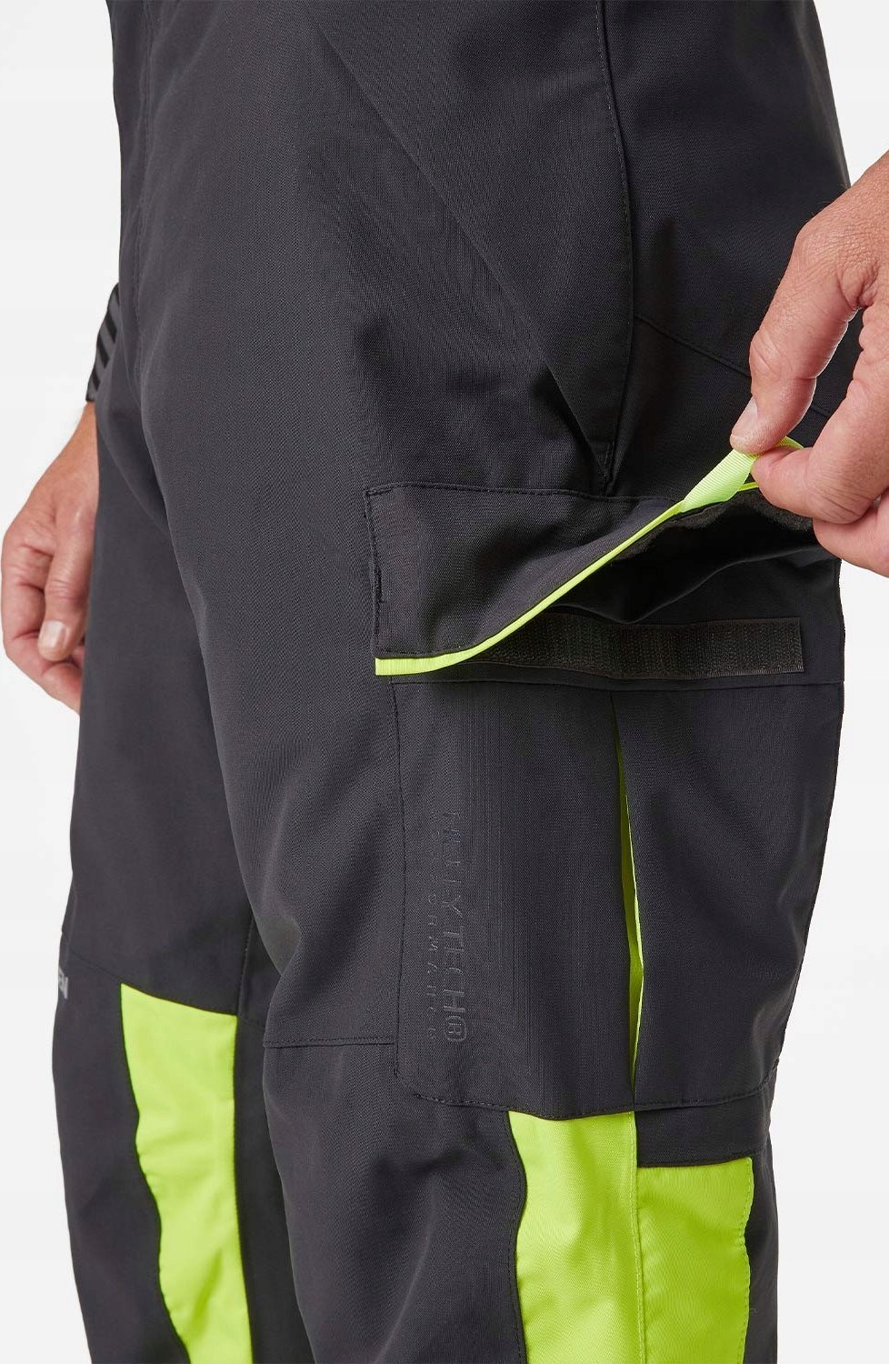 Helly Hansen Winter overalls HELLY HANSEN Alna 2.0, black/yellow C50