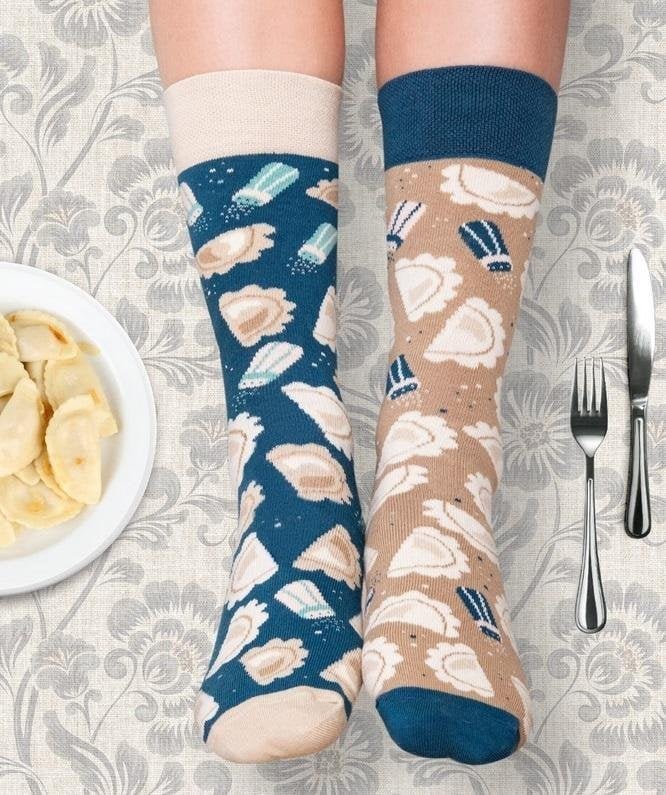 Nadwyraz.com Skarpety długie Pierogi 35-38