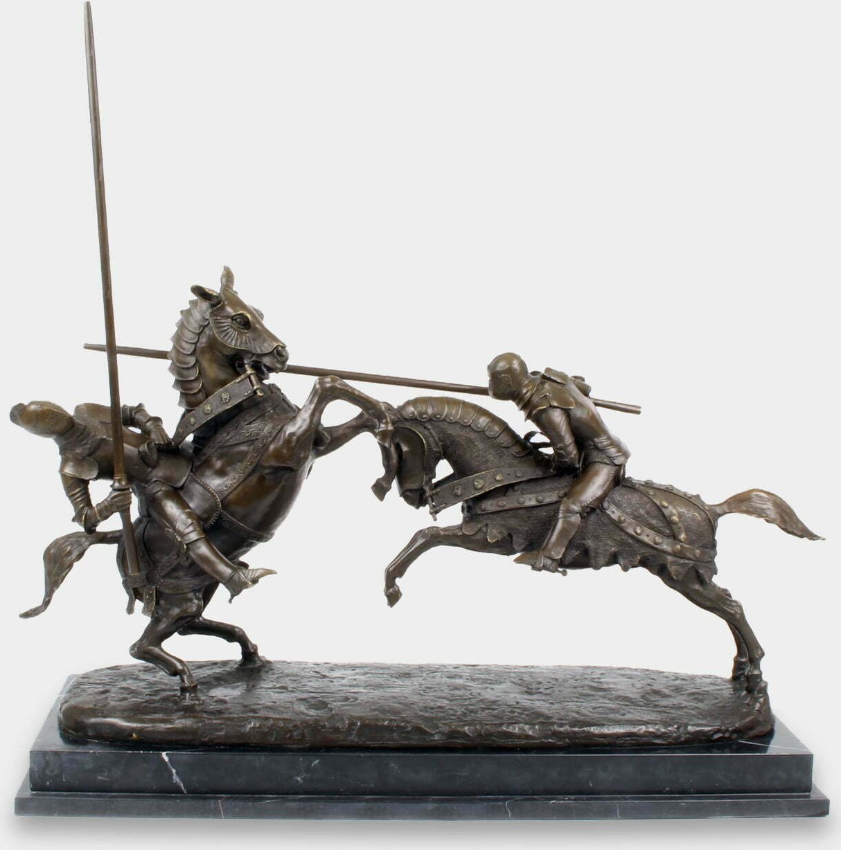 rzezbyzbrazu Walczący Rycerze Rzeźba z Brązu