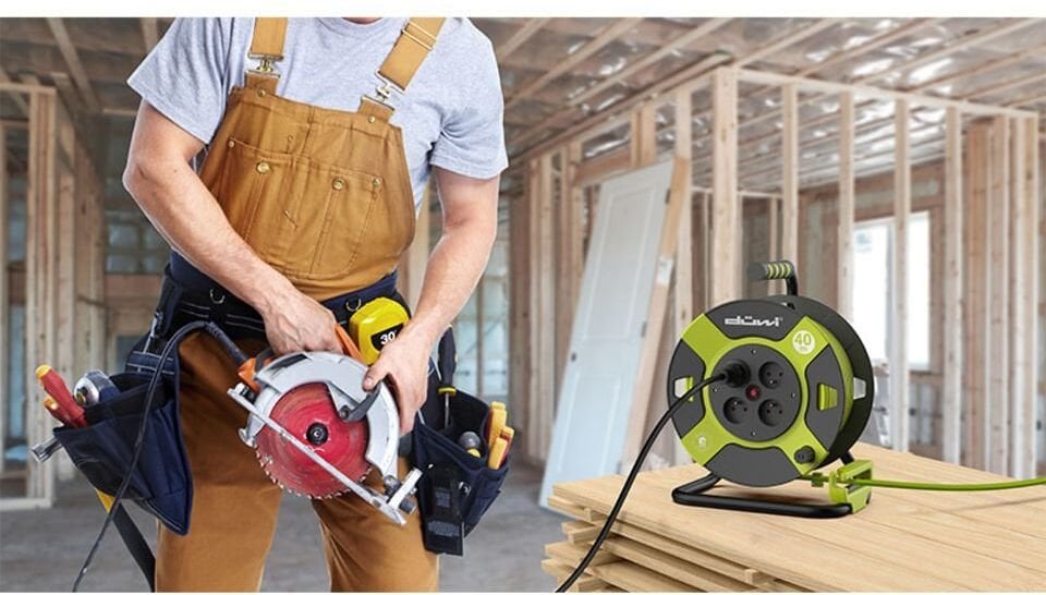 Przedłużacz bębnowy 4-gniazdowy H05VV-F 3G1.5, 40m lemonkowo-czarny / 24627