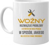 Koszulkowy Woźny rozwiązuje problemy - kubek na prezent dla woźnego