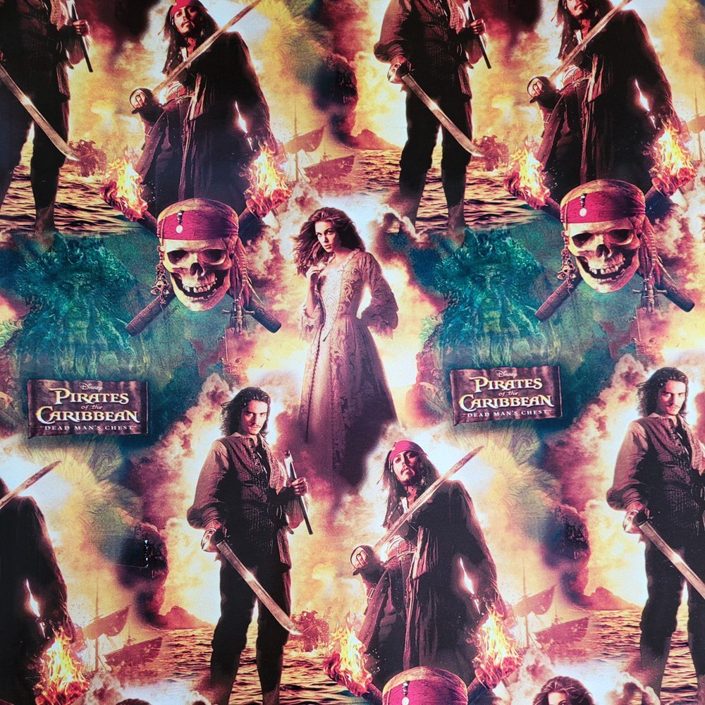 Papier piraci z Karaibów do prezentów 57cmx20m 20m203