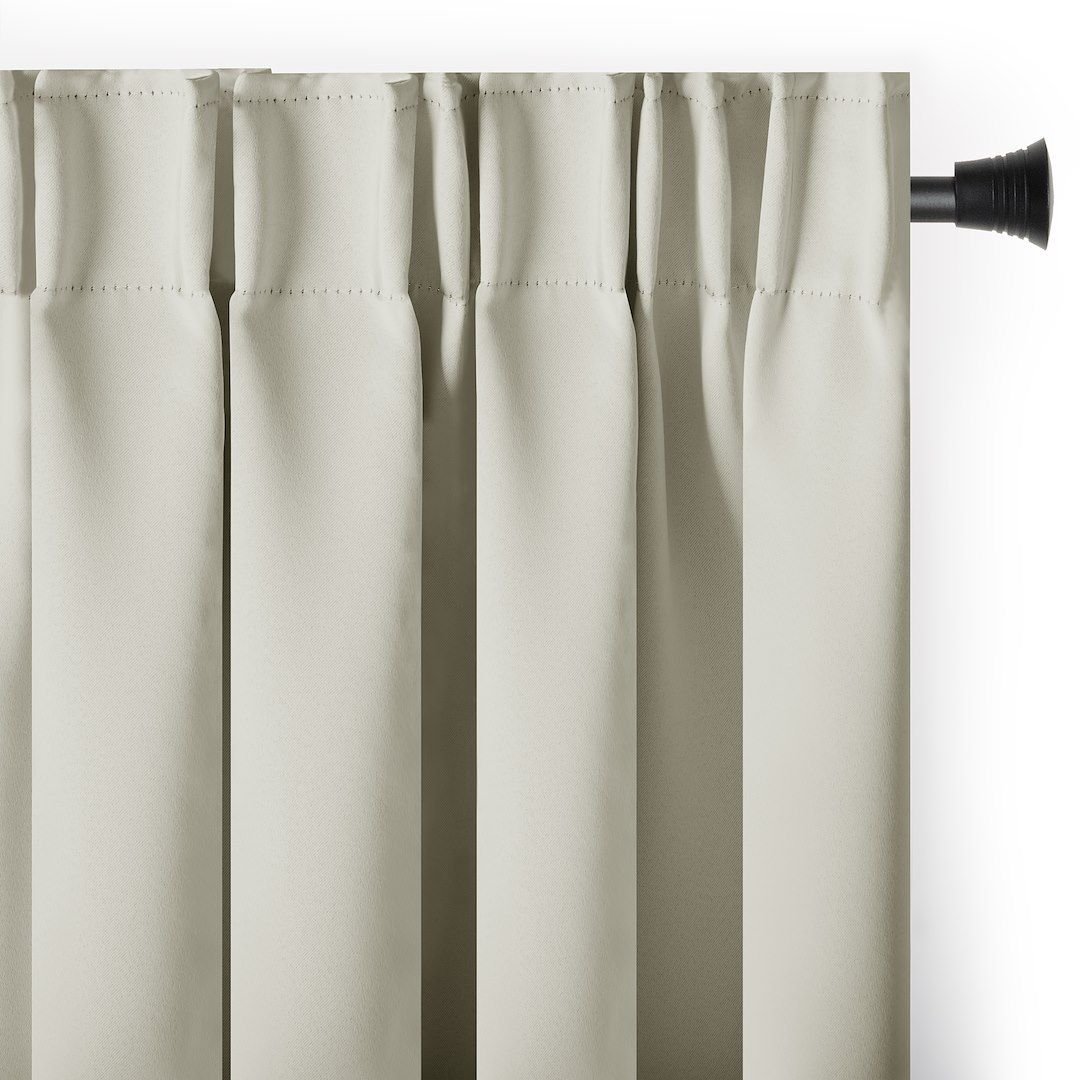 Zasłona blackout 90% na taśmie z szarfą 140x175 cm kremowa Restilo