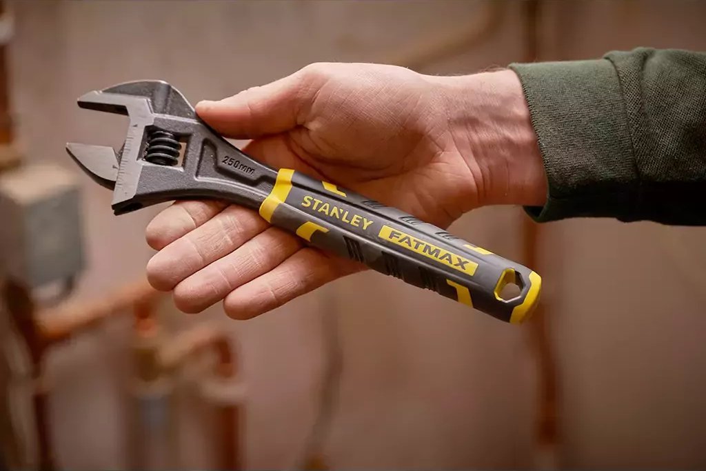 Stanley Klucz nastawny FM BLACK 26mm dł.150 MM / 6",r.guma