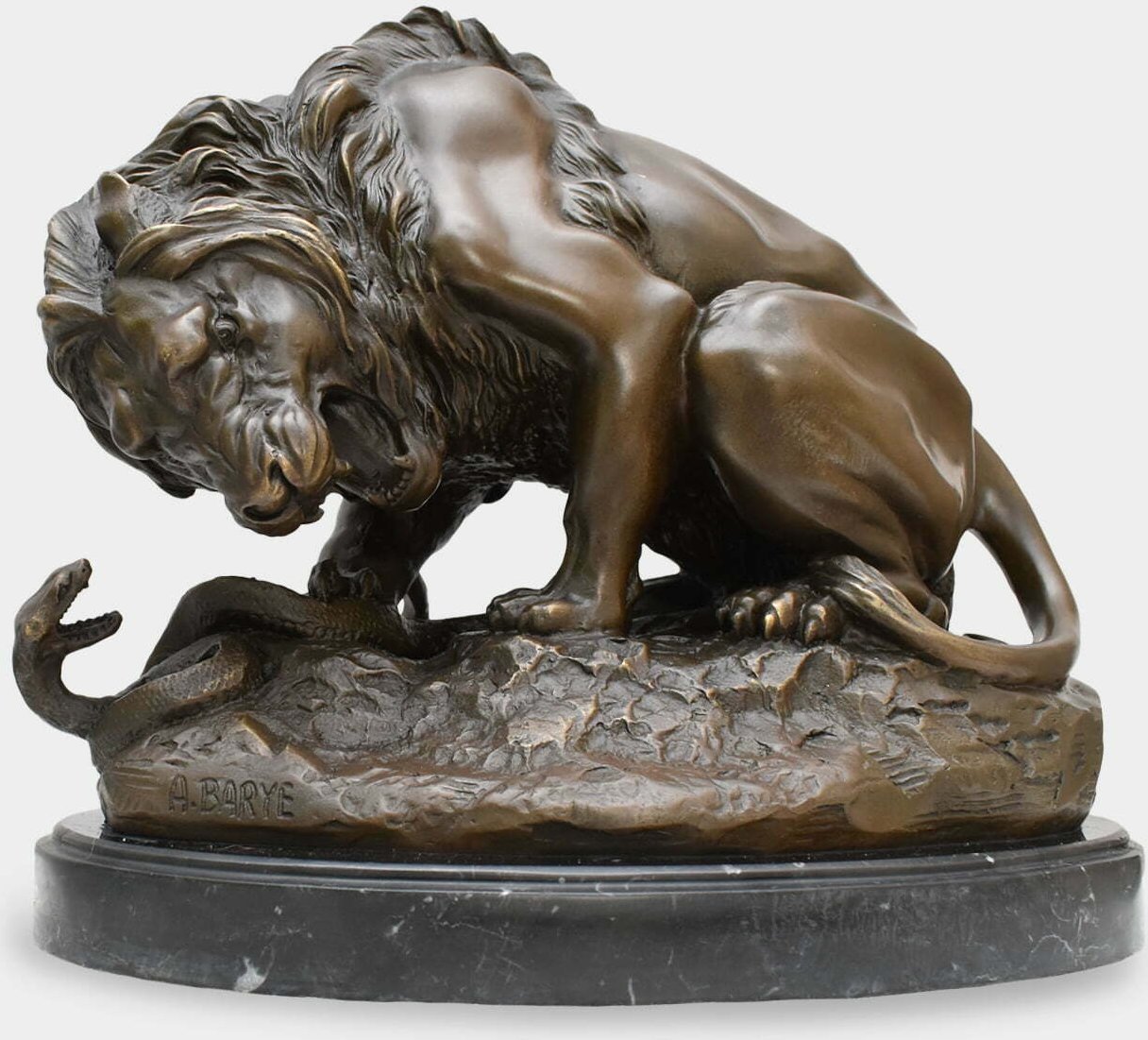 rzezbyzbrazu Lew i Wąż Rzeźba z Brązu