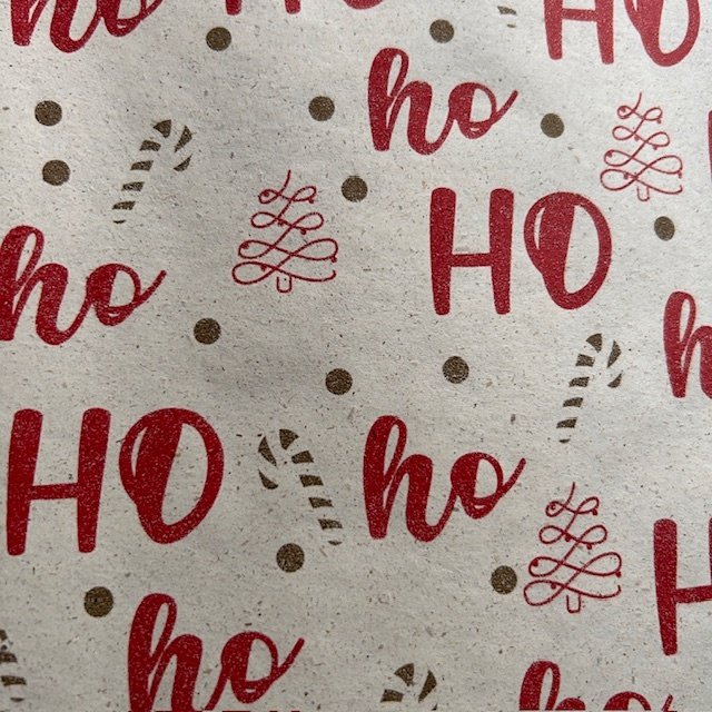 Papier świąteczny do pakowania hohoho beżowy 70cmx4m 4m22