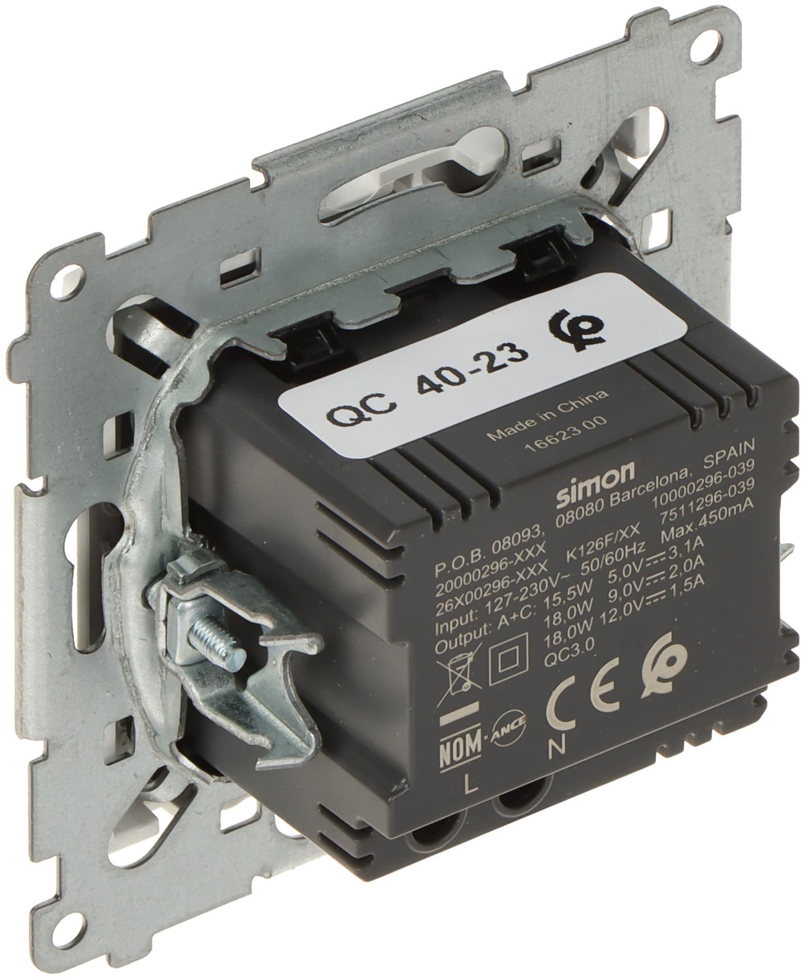 GNIAZDO ŁADOWANIA DEC2CA.01/11-SIMON54 Premium USB 5 V DC / 3.1 A