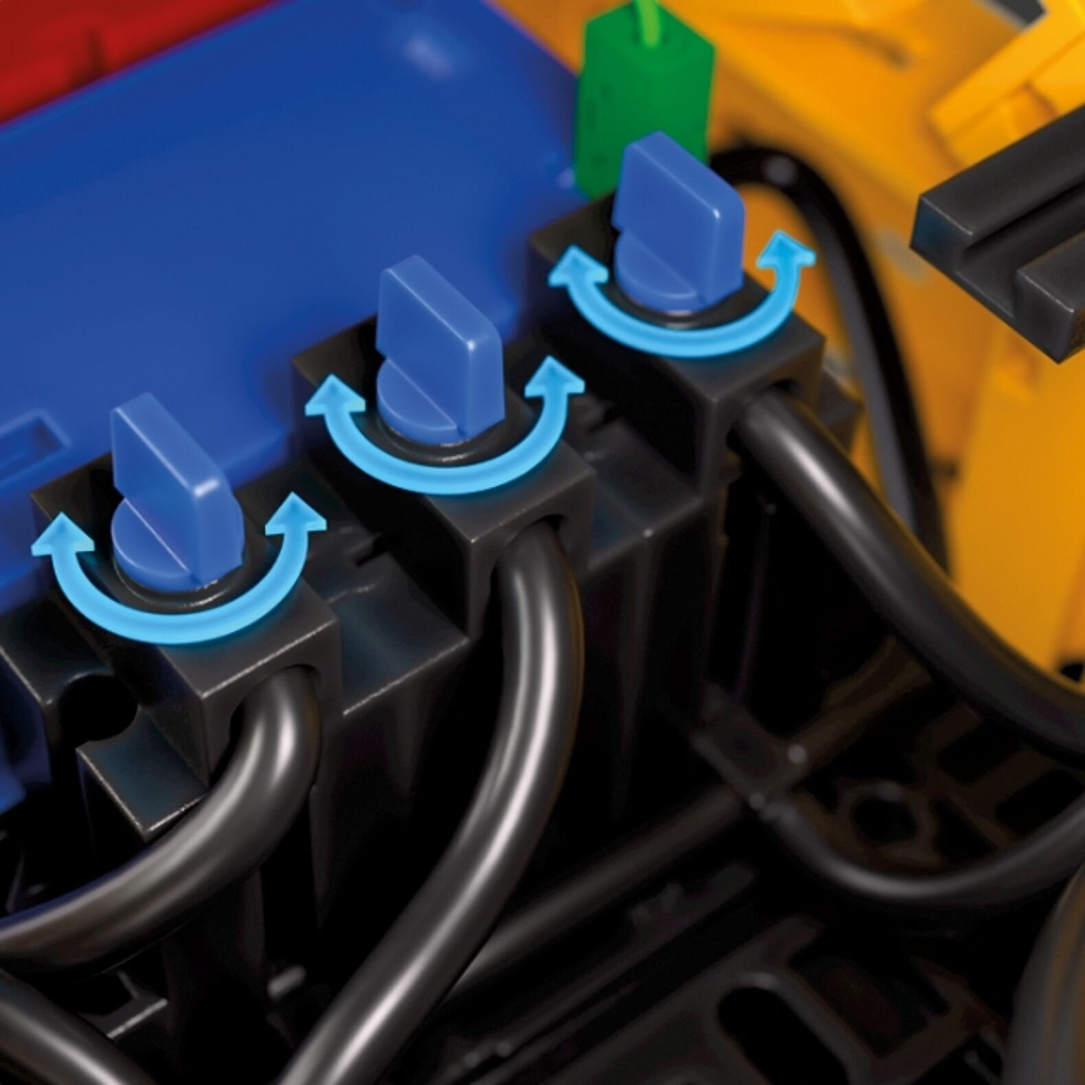 Model koparki z napędem pneumatycznym