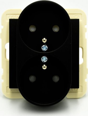 Efapel EFAPEL LOGUS90 GNIAZDO PODWÓJNE Z UZIEMIENIEM CZARNY 90470 KWPM