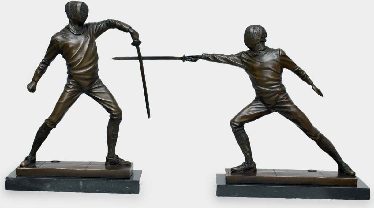 rzezbyzbrazu Walka Szermierzy Rzeźba Florecistów z Brązu