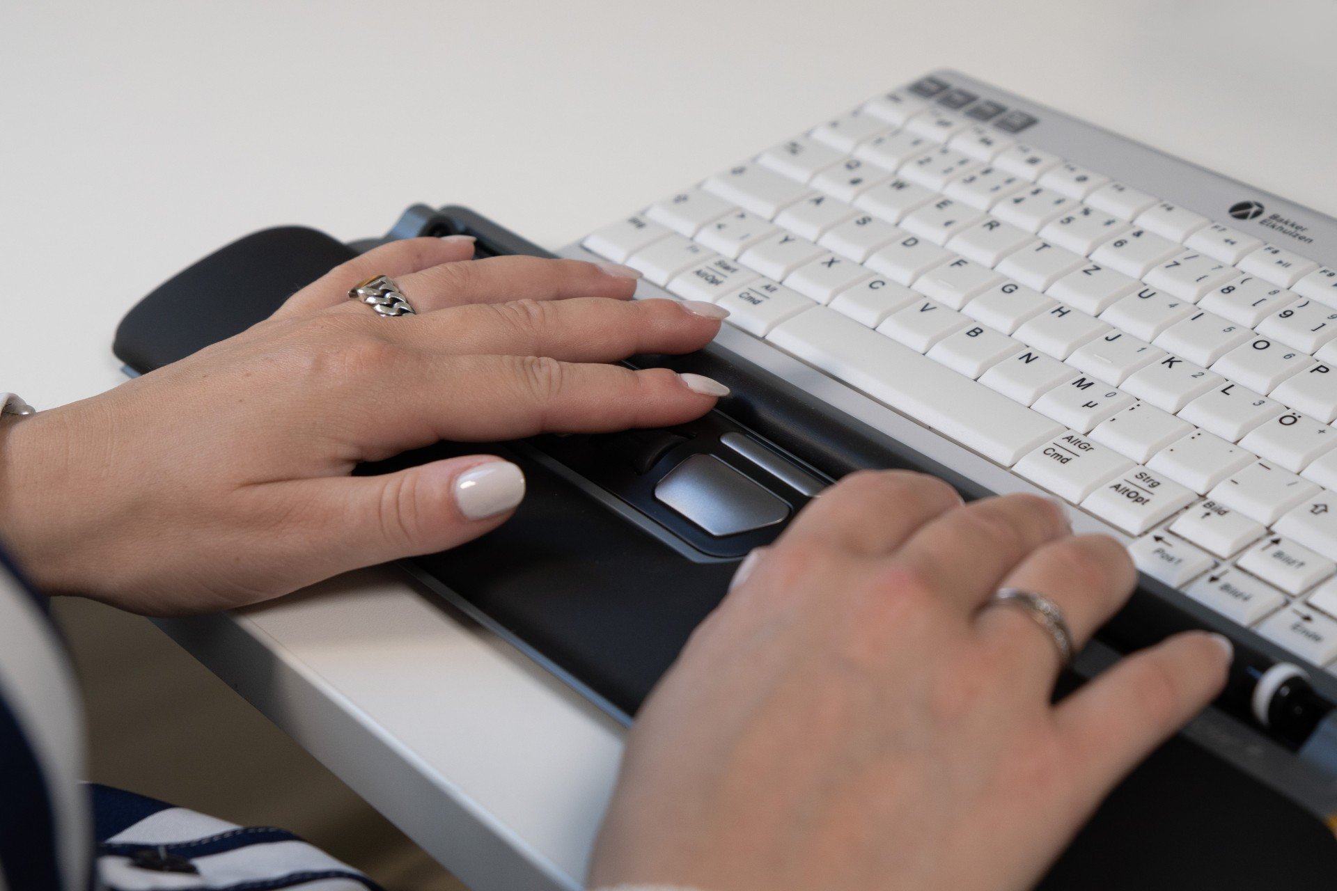 BakkerElkhuizen Maus ErgoSlider Plus Central Mouse retail