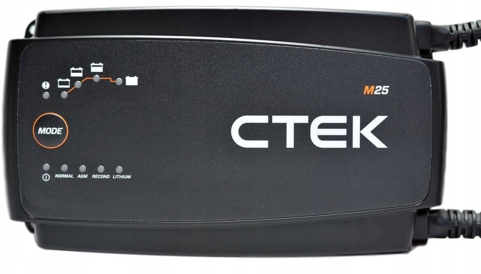 Impulsladegerät für Batterien CTEK M25 12V 25A Marine (40-201)