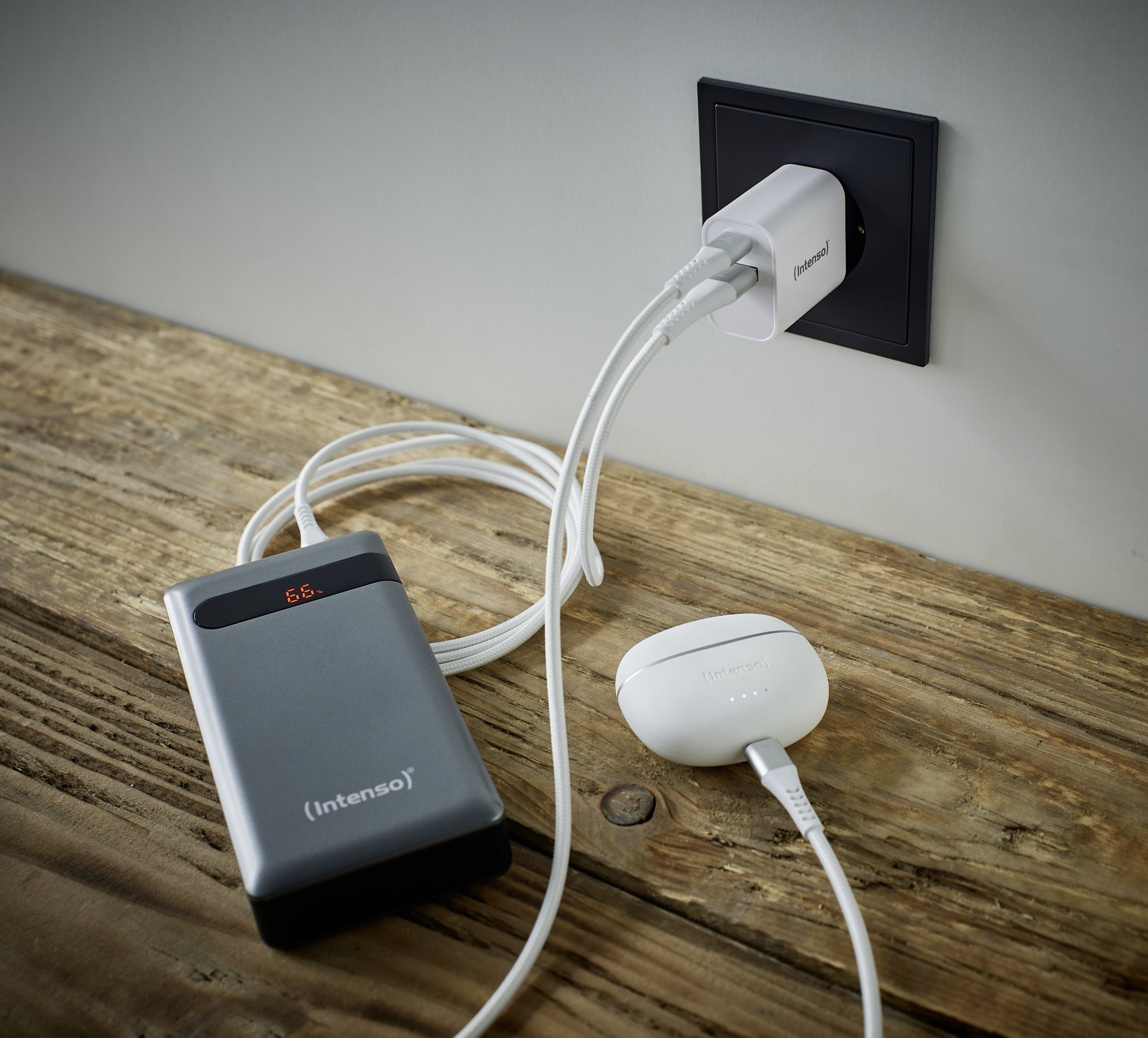 Ładowarka Intenso POWER ADAPTER USB-A/USB-C/7803012 INTENSO