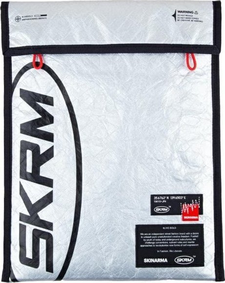 Skinarma Torba Comet laptop sleeve 14" srebrny/silver