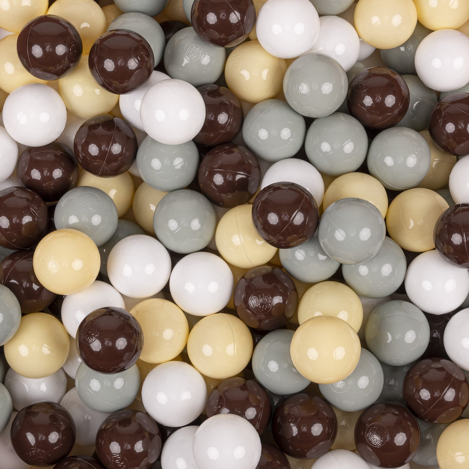 KiddyMoon KiddyMoon Plastikowe piłeczki 7cm zielonoszary-pastelowy żółty-brązowy-biały 100 Zabawka zestaw kulek