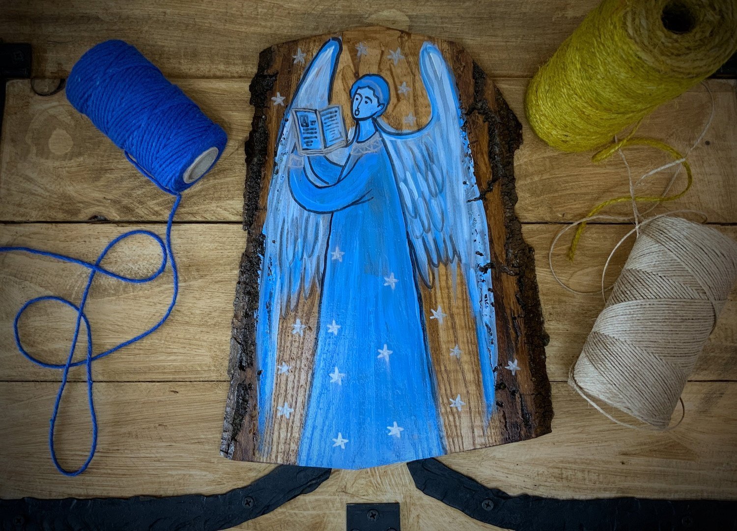 Niebiański Anioł - obrazek na desce z korą