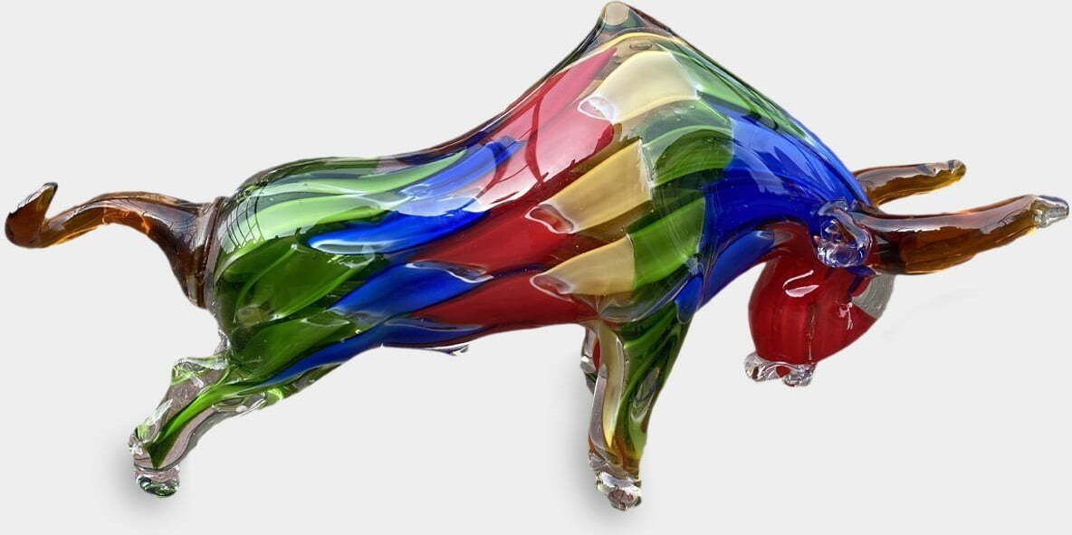 rzezbyzbrazu Figura Szklana w Stylu Murano Szarżujący Byk