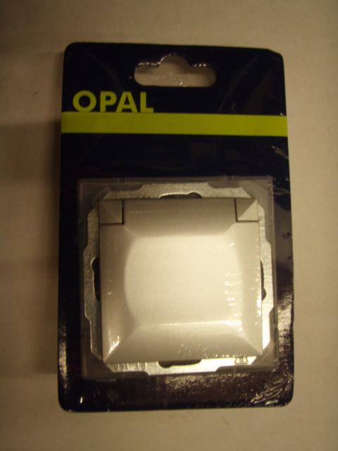 Abex Gniazdo z uziemieniem i klapką opal/perła srebrne