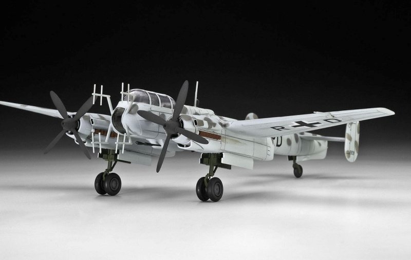 Revell Model plastikowy Arado AR-240 1/72