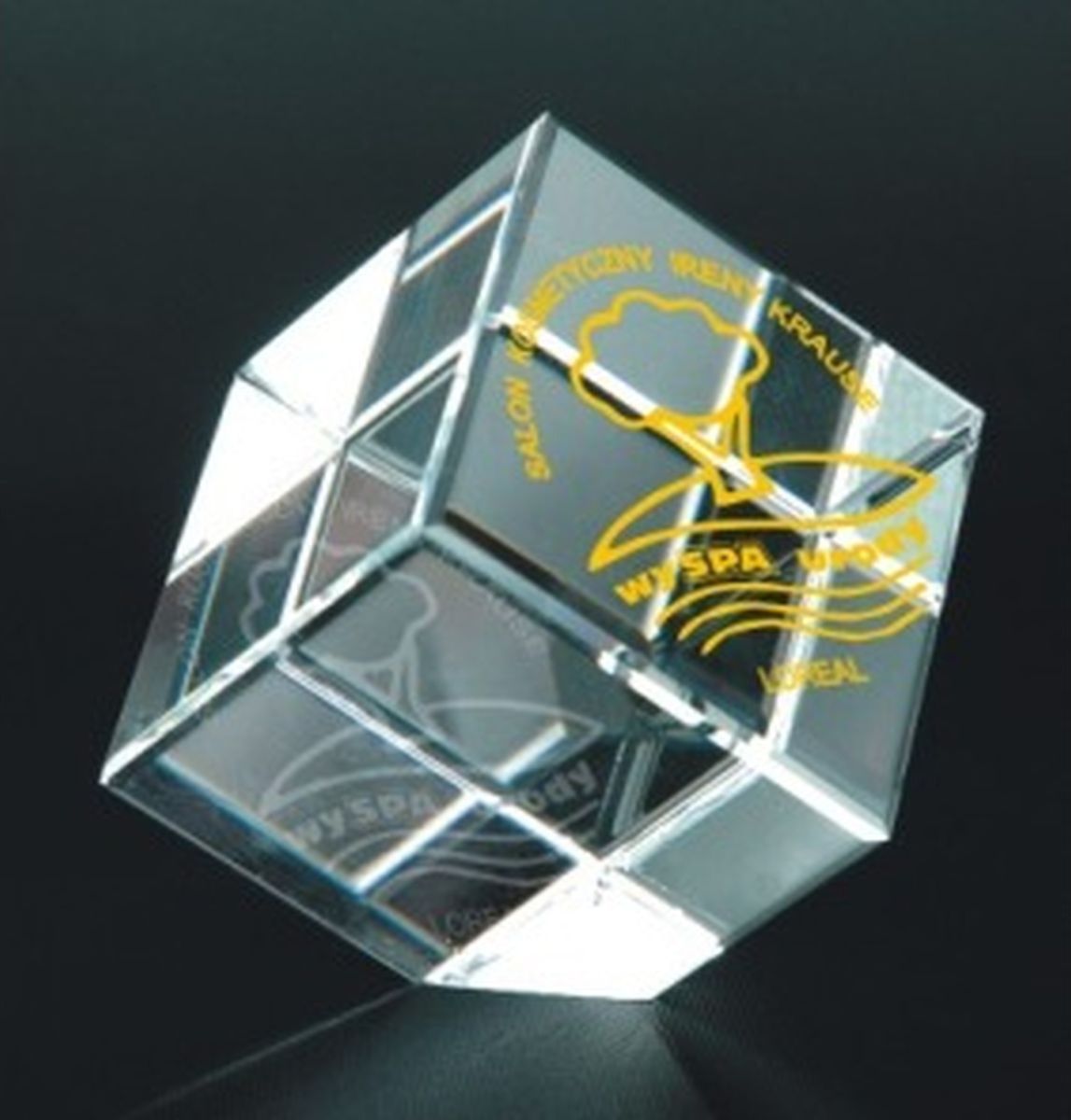 Victoria Sport Trofeum szklane grawerowane z etui + wypełnienie farbą