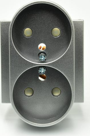 Efapel EFAPEL LOGUS90 ELEMENT CENTRALNY DO GNIAZDA PODWÓJNEGO Z UZIEMENIEM ALUMINIUM 90656 TAL