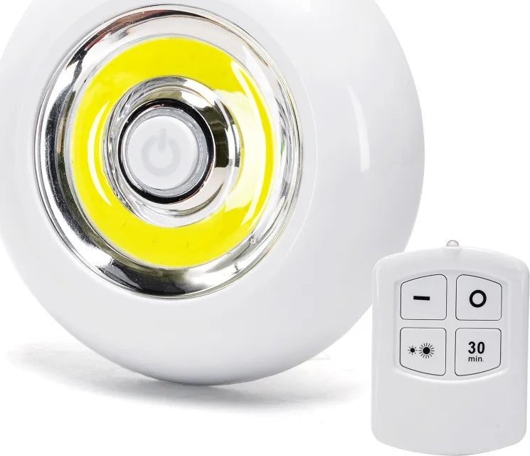 Aigostar Lampka nocna 6500K z pilotem zdalnego sterowania 3xAAA Lampka nocna 6500K z pilotem zdalnego sterowania 3xAAA