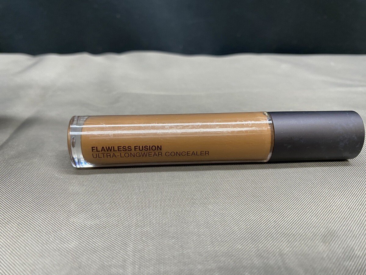 Laura Mercier, Flawless Fusion, Liquid Concealer, 6W, Rich with Warm Undertones, 7 ml For Women
