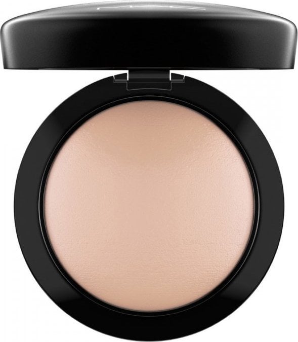 MAC MAC, Studio Fix, Compact Foundation, Light Plus, 8 g For Women