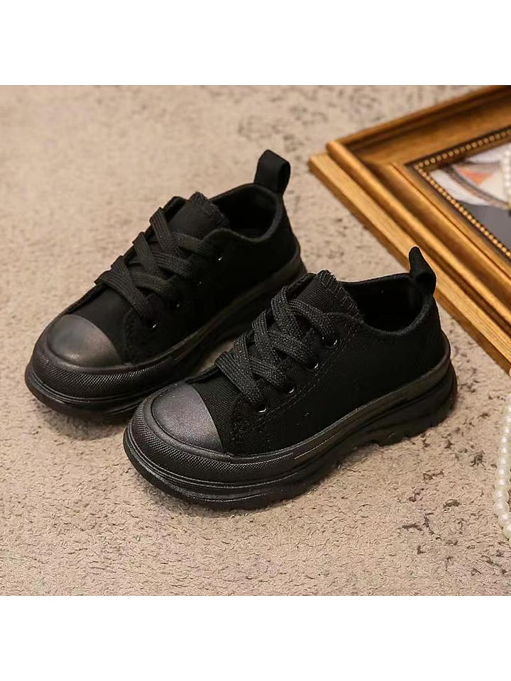 Sneakersy w kolorze czarnym