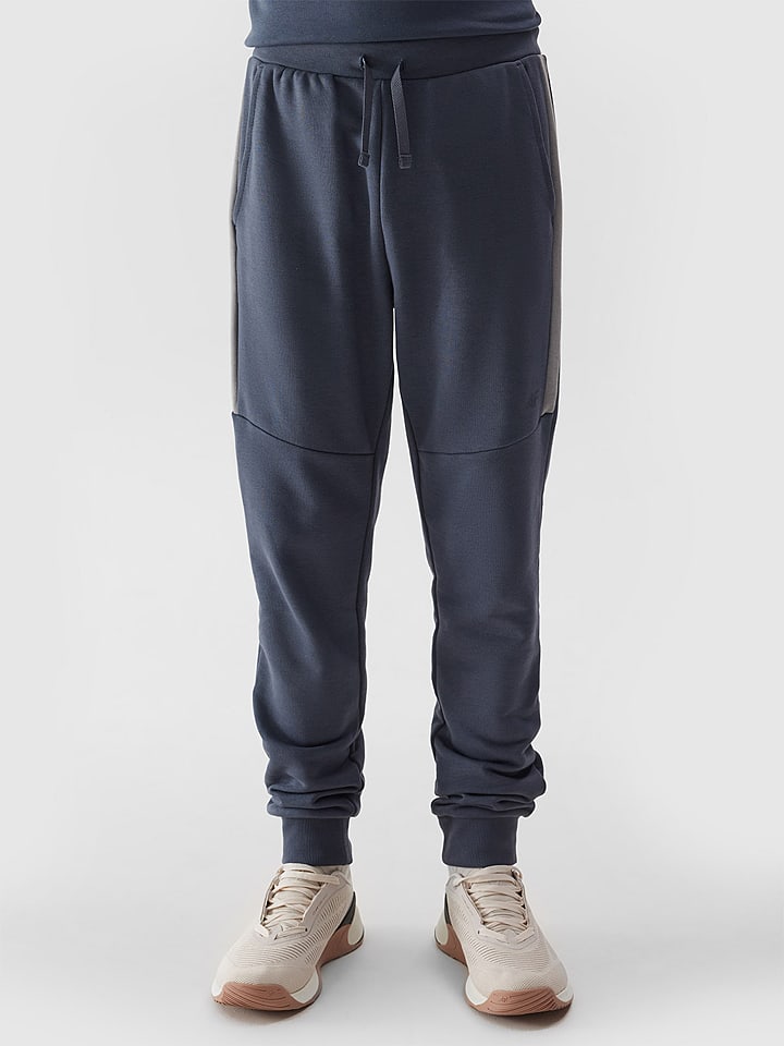 4F Spodnie dresowe w kolorze granatowym rozmiar: 164