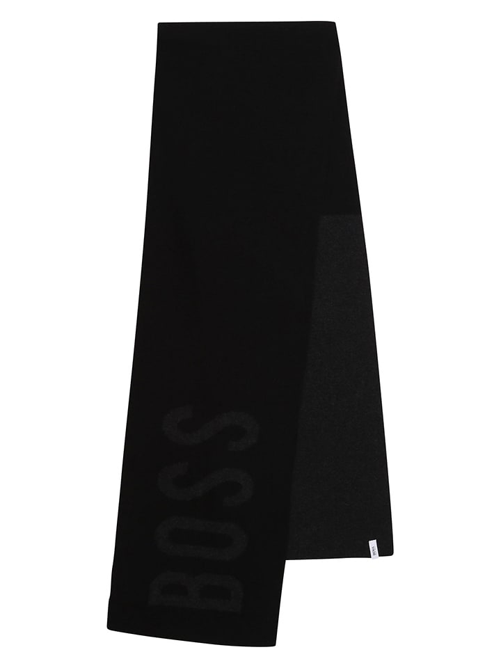 Szal w kolorze czarnym