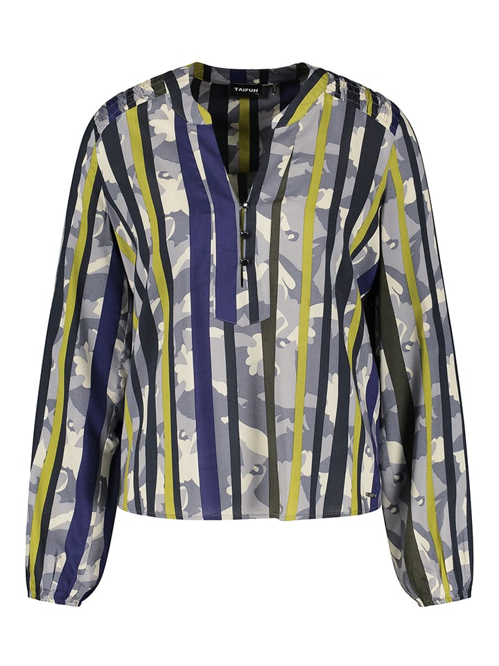 Bluzka w kolorze niebieskim