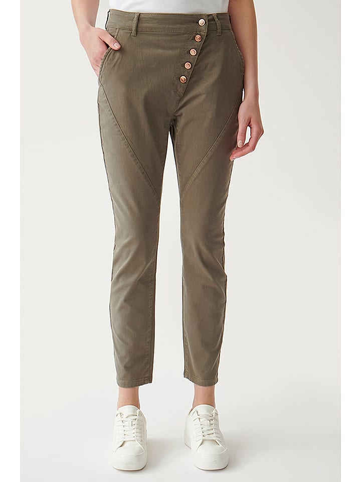 TATUUM Spodnie w kolorze oliwkowym rozmiar: 40