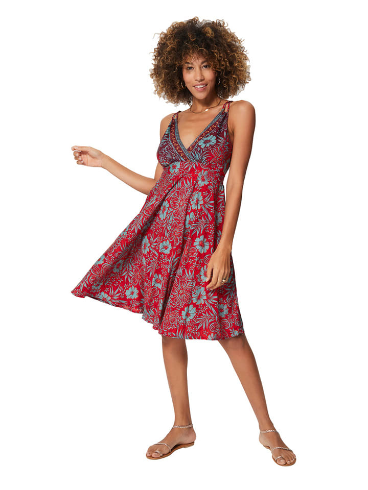 Sukienka w kolorze czerwonym