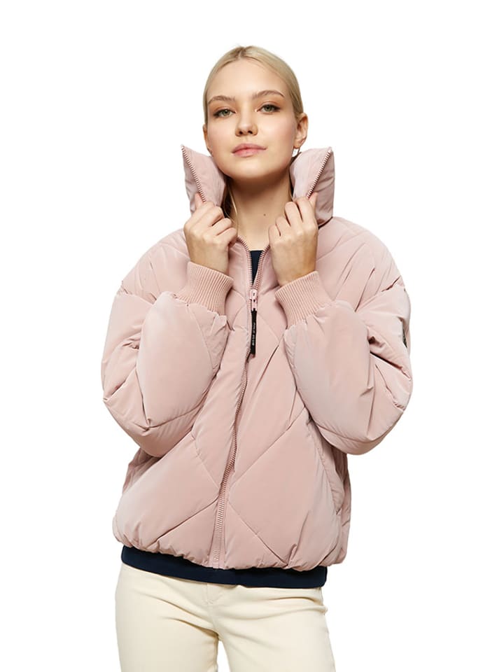 Kurtka pikowana w kolorze jasnoróżowym