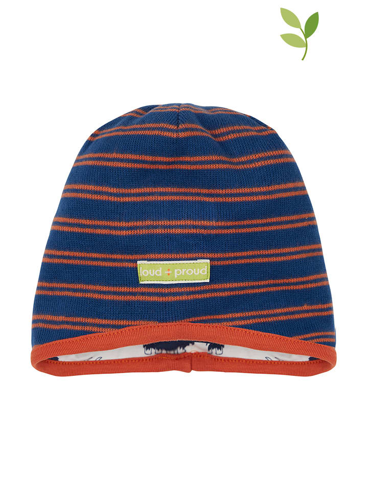 Czapka w kolorze niebieskim