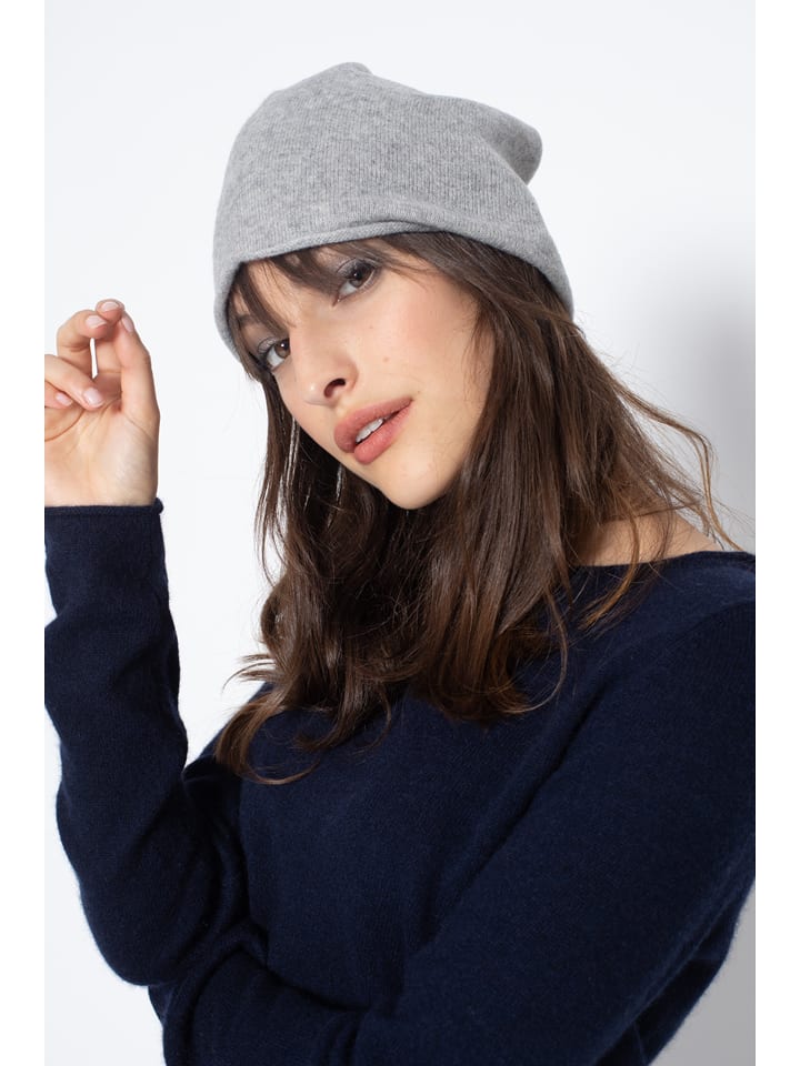 Kaszmirowa czapka w kolorze szarym