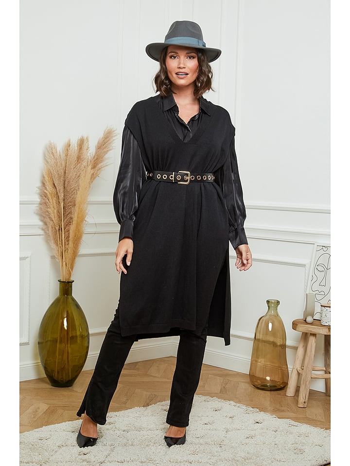 Sukienka w kolorze czarnym