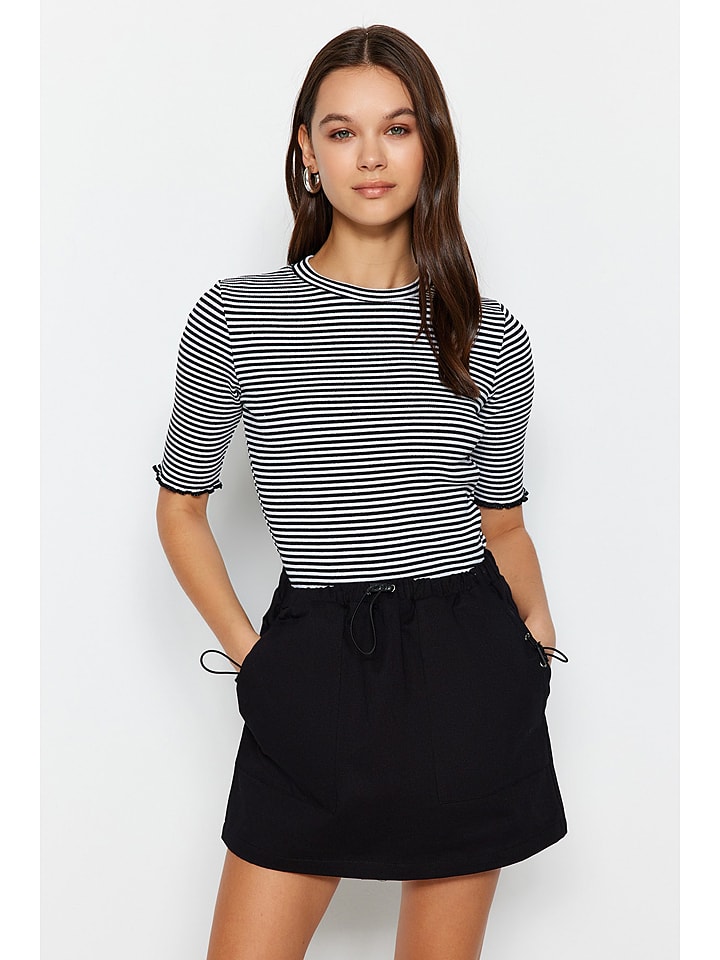 trendyol Koszulka w kolorze czarno-białym rozmiar: M