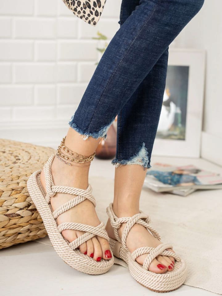 Sixth Sens Sandały w kolorze kremowym rozmiar: 41