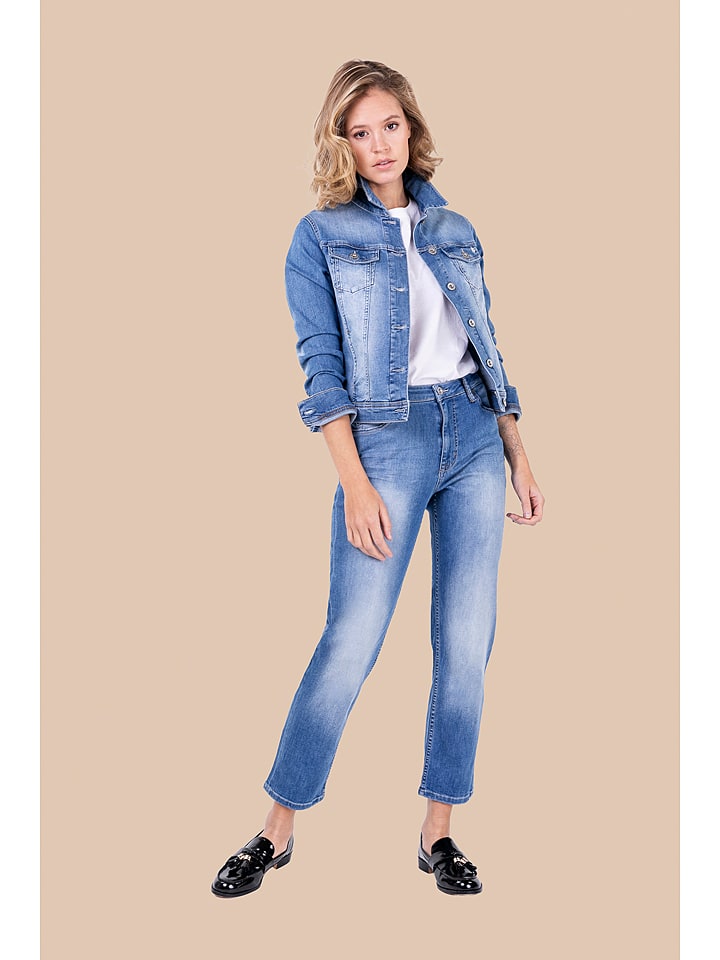 Dżinsy "Julie" - Regular fit - w kolorze niebieskim