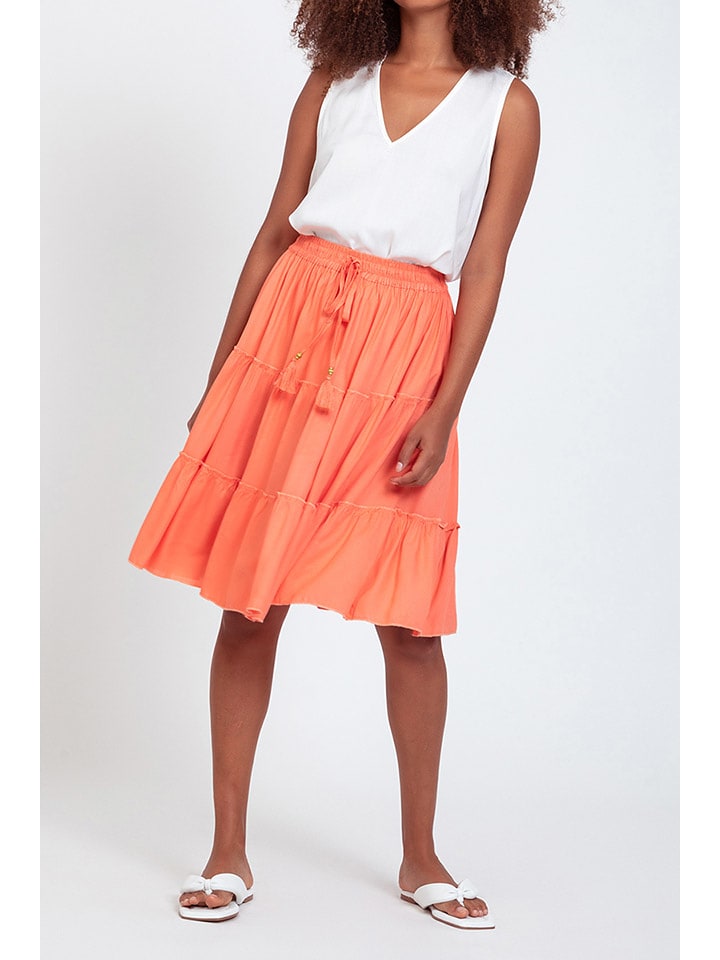 Spódnica w kolorze koralowym