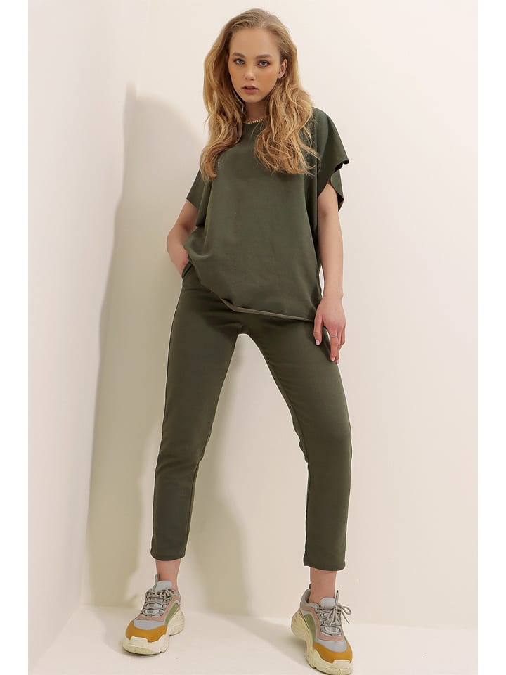 2-częściowy zestaw w kolorze oliwkowym