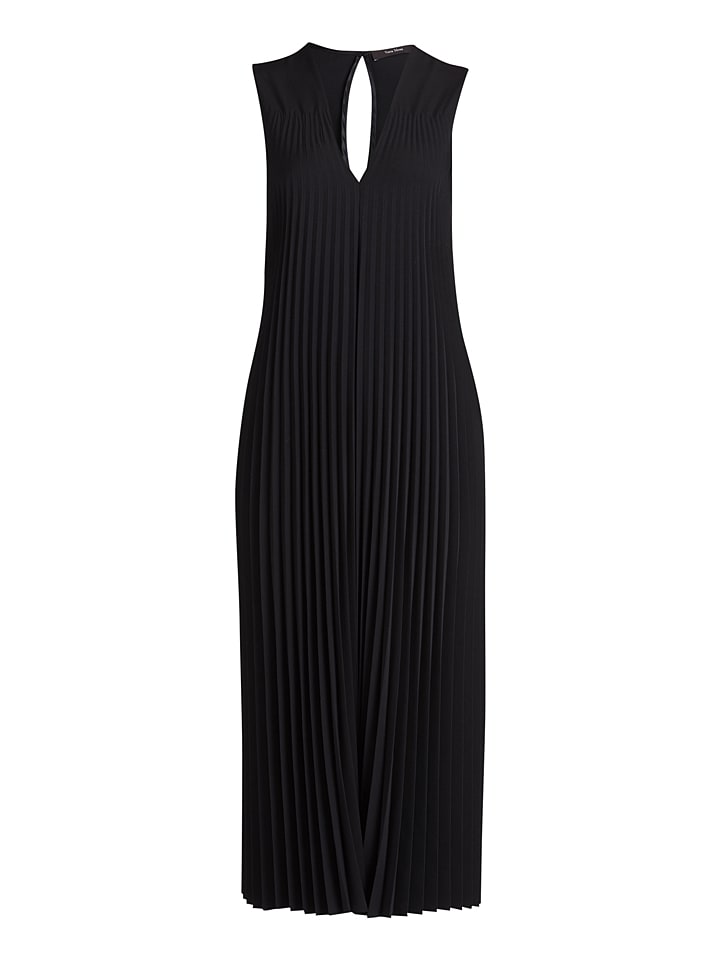 Sukienka w kolorze czarnym