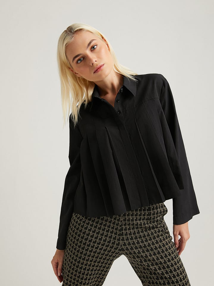 Bluzka w kolorze czarnym