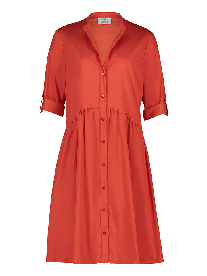 Sukienka w kolorze pomarańczowym