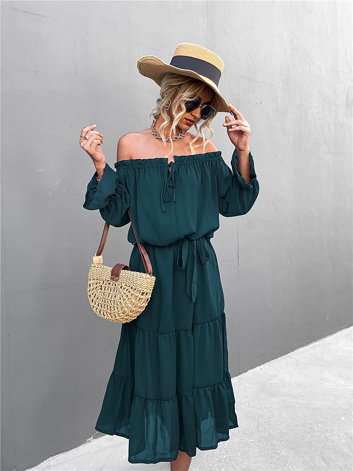 Sukienka w kolorze morskim