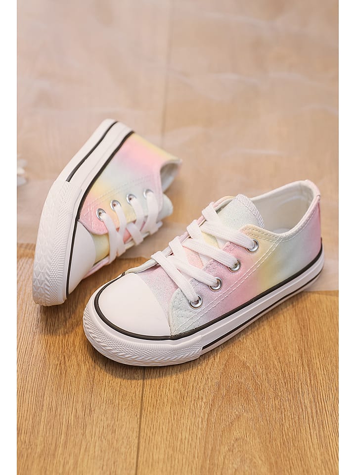 Sneakersy w kolorze białym ze wzorem