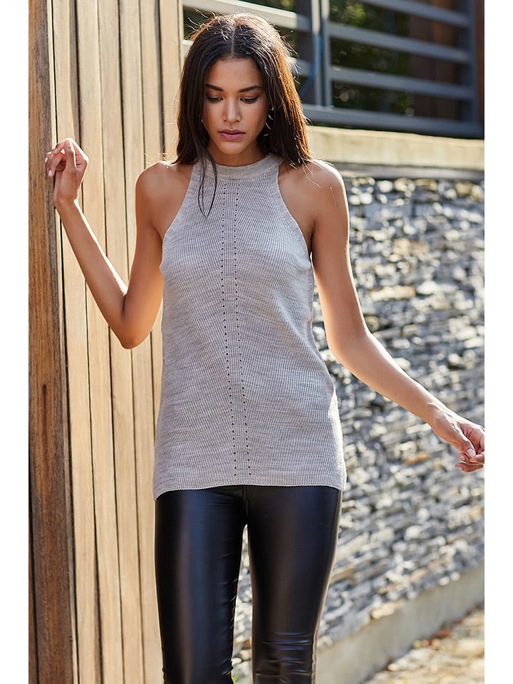 Top w kolorze beżowo-szarym