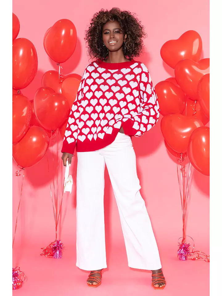 Sweter w kolorze czerwono-białym ze wzorem